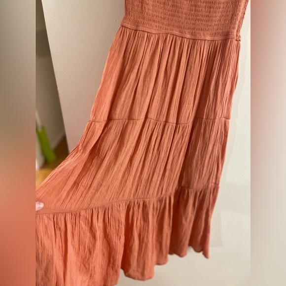 By the River Peach Dress in M - Picture 5 of 11